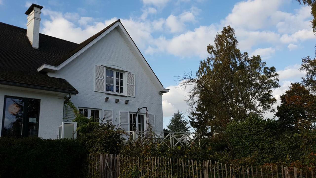 Le Chanteclair Gembloux Exterior photo